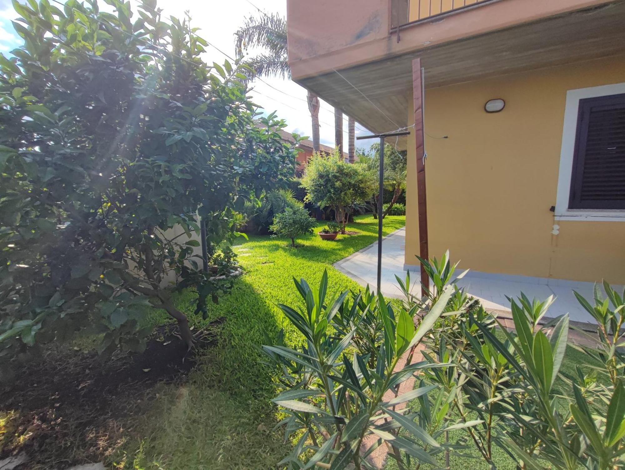 Maresole Tra L'Etna E Taormina Apartment Mascali Exterior photo